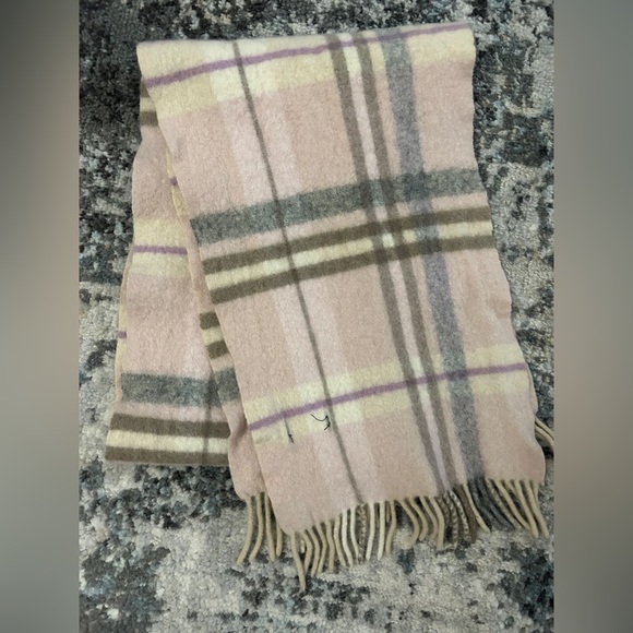 Burberry Pink Cashmere Plaid Nova Check Fringe Scarf - Picture 4 of 10